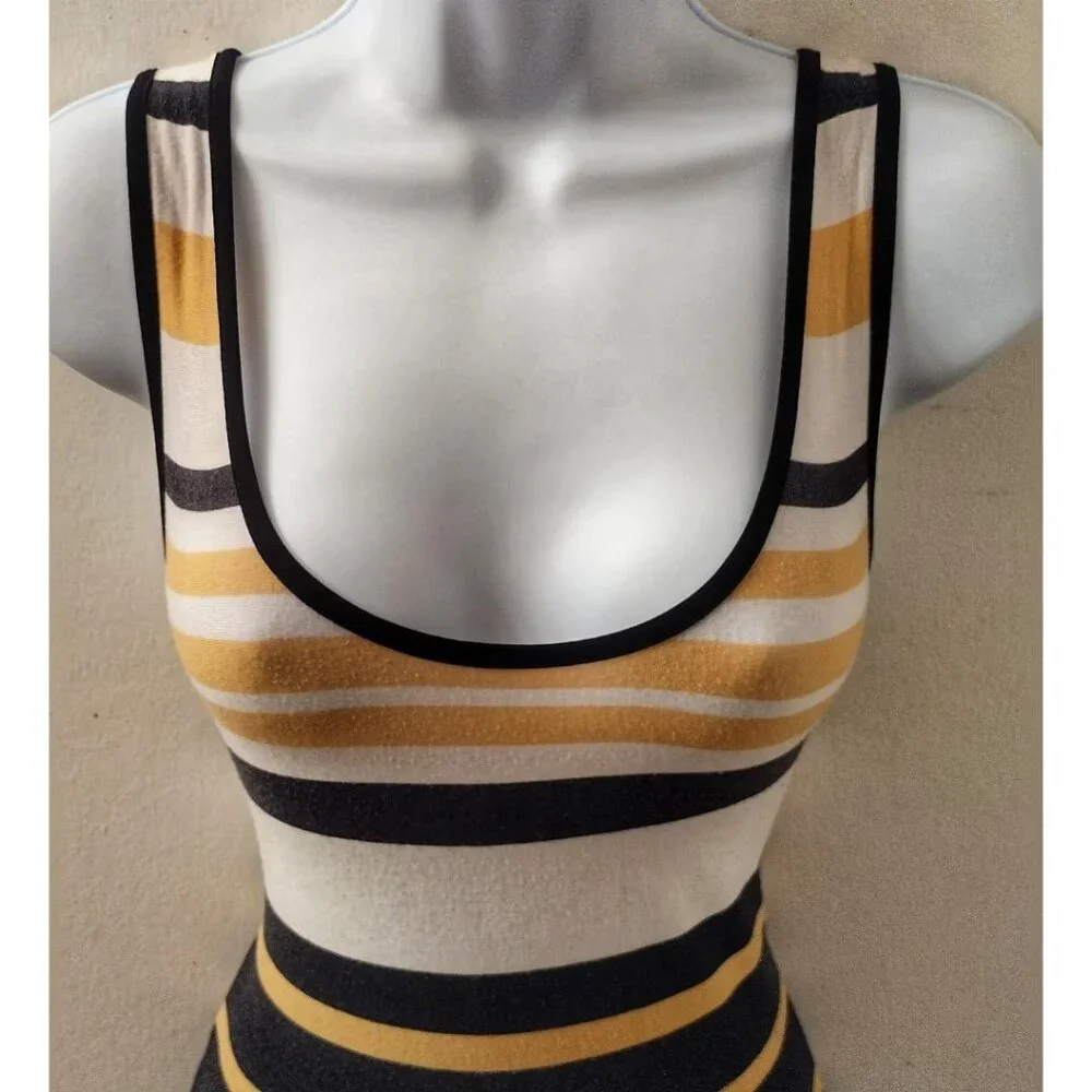 Women’s Maxi Horizontal Striped Dress - Picture 3 of 5
